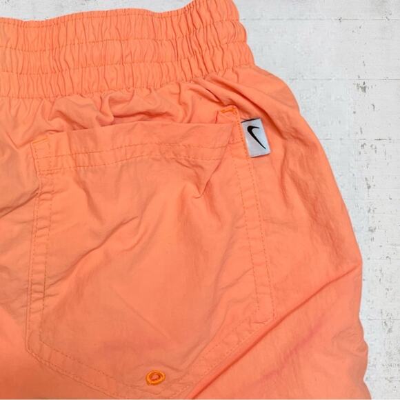 Nike Men’s Essential Lap 7" Volley Swim Trunks Swimsuit Size M Beach Pool Sporty - Picture 4 of 10